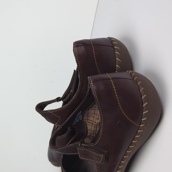 BORN Women's Brown Leather Mary Jane Flats - Picture 4 of 7